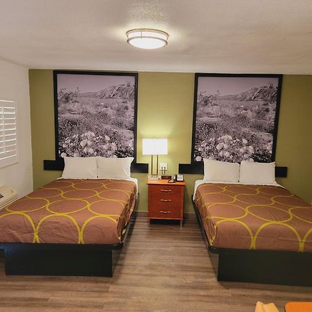 Hotel Super 8 By Wyndham El Centro North Exterior foto