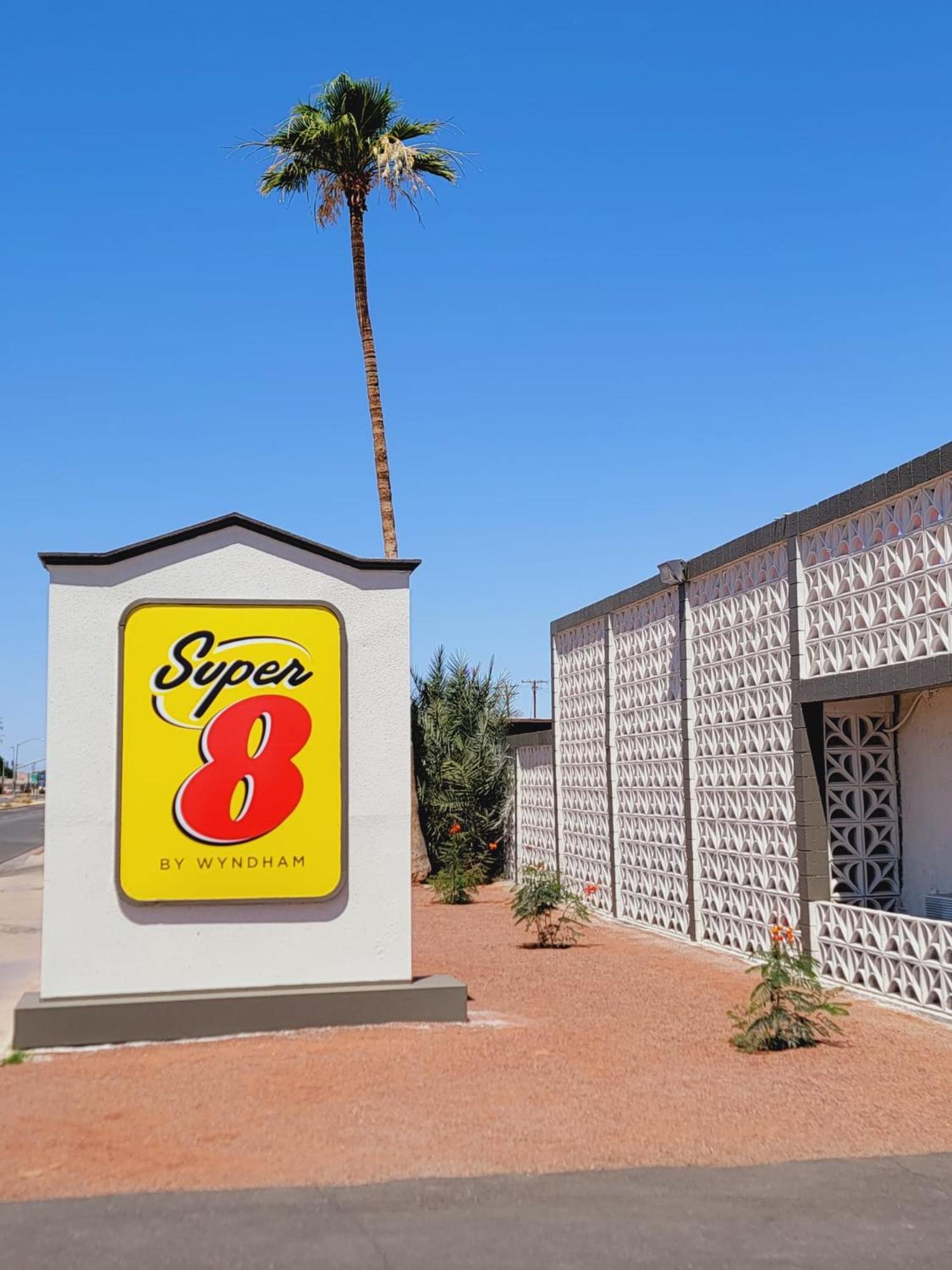 Hotel Super 8 By Wyndham El Centro North Exterior foto